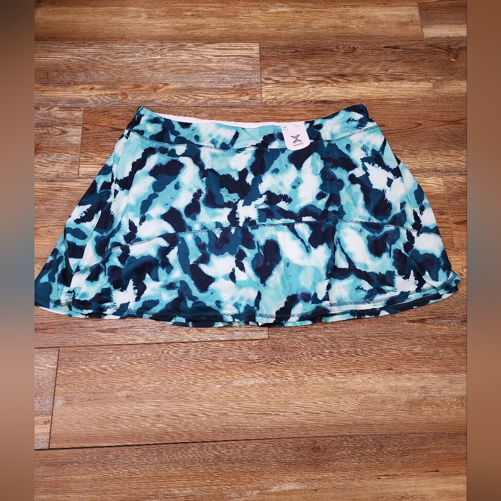 Xersion Skort Women's 3X Blue Green Tie Dye NEW